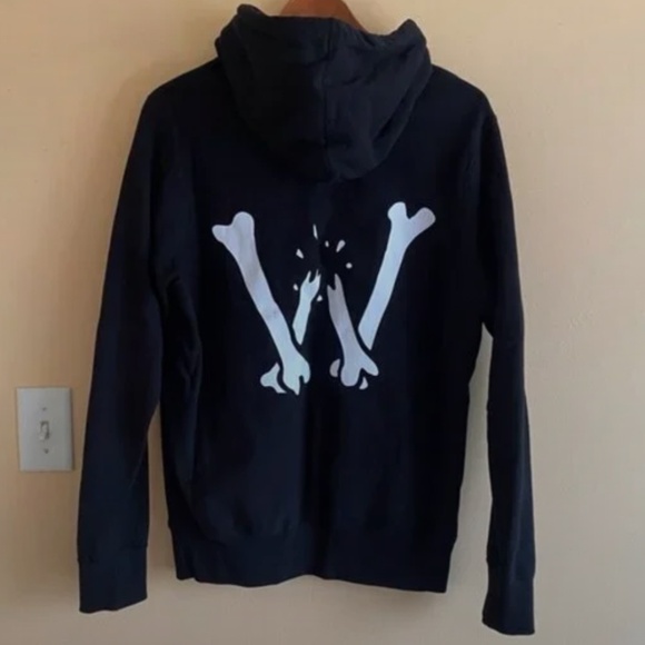 Raised By Wolves Hoodie Mens Small - Black Streetwear Sweatshirt - Picture 2 of 2